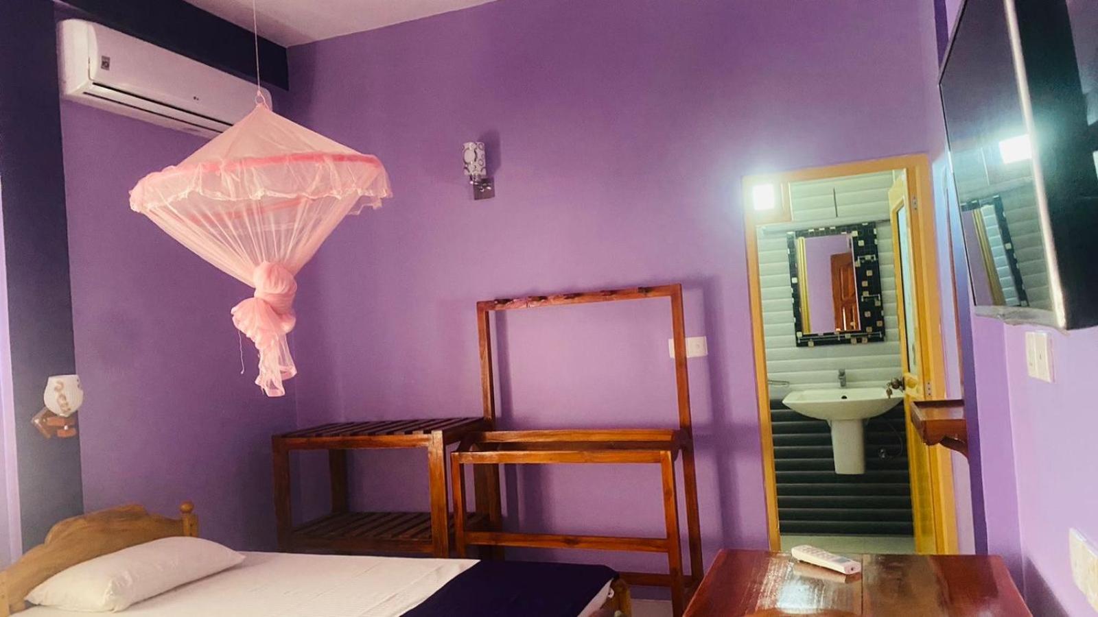 Snp Star Guest House Trincomalee Luaran gambar
